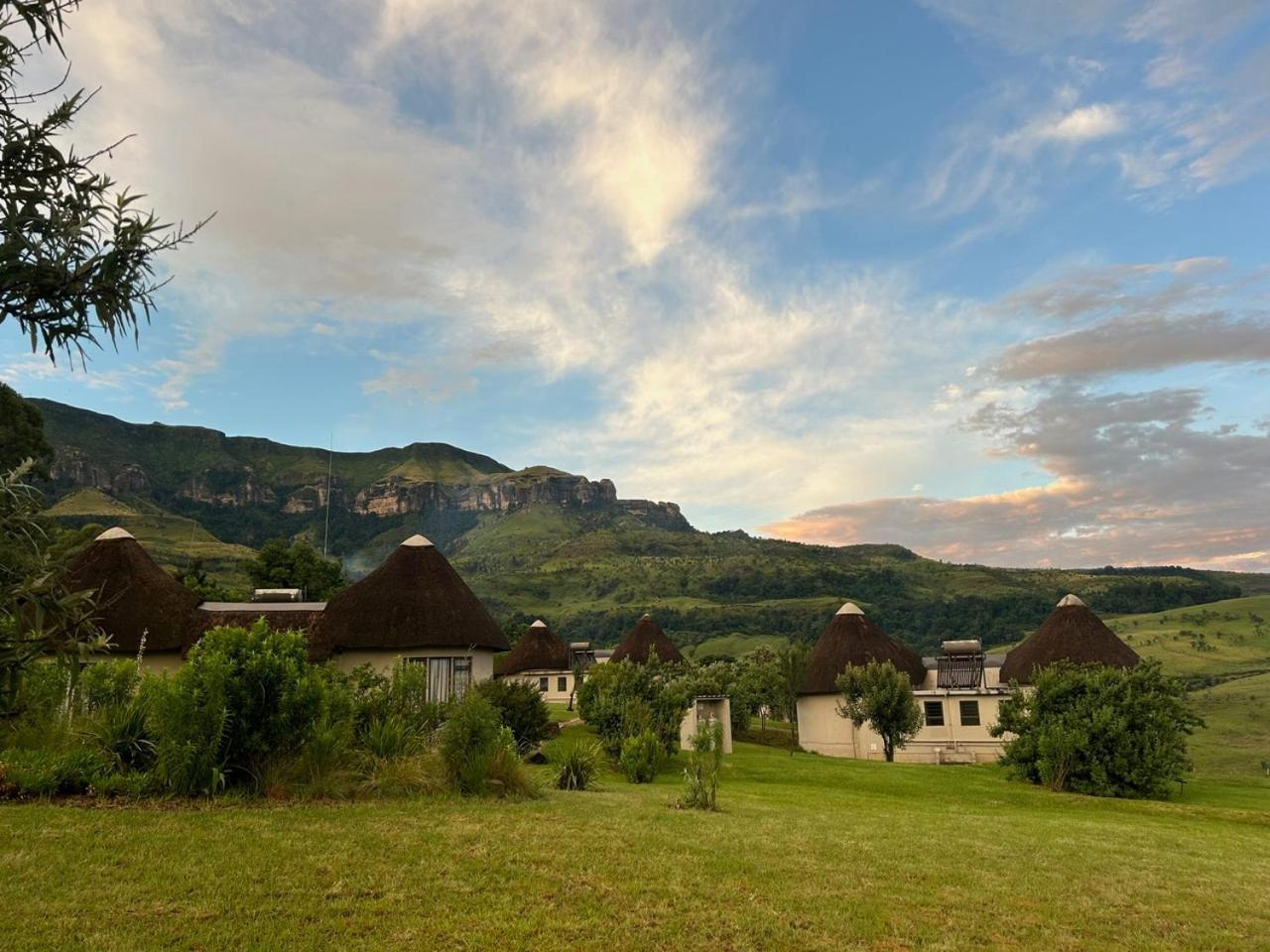 Willa Sungubala Eco Camp Bergville Zewnętrze zdjęcie